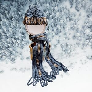 NWT Stylish Knit Hat and Scarf Set - Blue and Tan